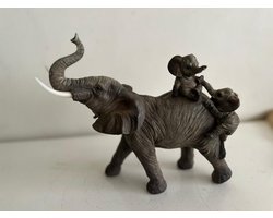Goodyz - Jungledieren - Olifant - Olifant staand - met 2 baby olifantjes - originele kleur- 25cm hoog