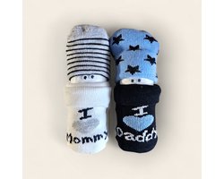 Luierpopjes Set – Budget Kraamcadeau met Luiers & Sokken – “I Love Mommy / I Love Daddy”