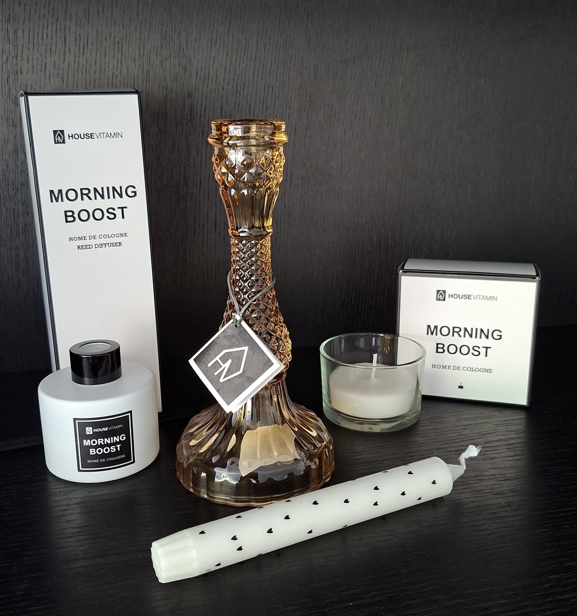 Mix en Match - Geurstokjes - Geschenkset - Cadeaupakket - Giftset - Kadoset - Morning Boost - Geurkaars - Geurstokjes - Dinerkaars - Kandelaar amber kleur - Pakket T
