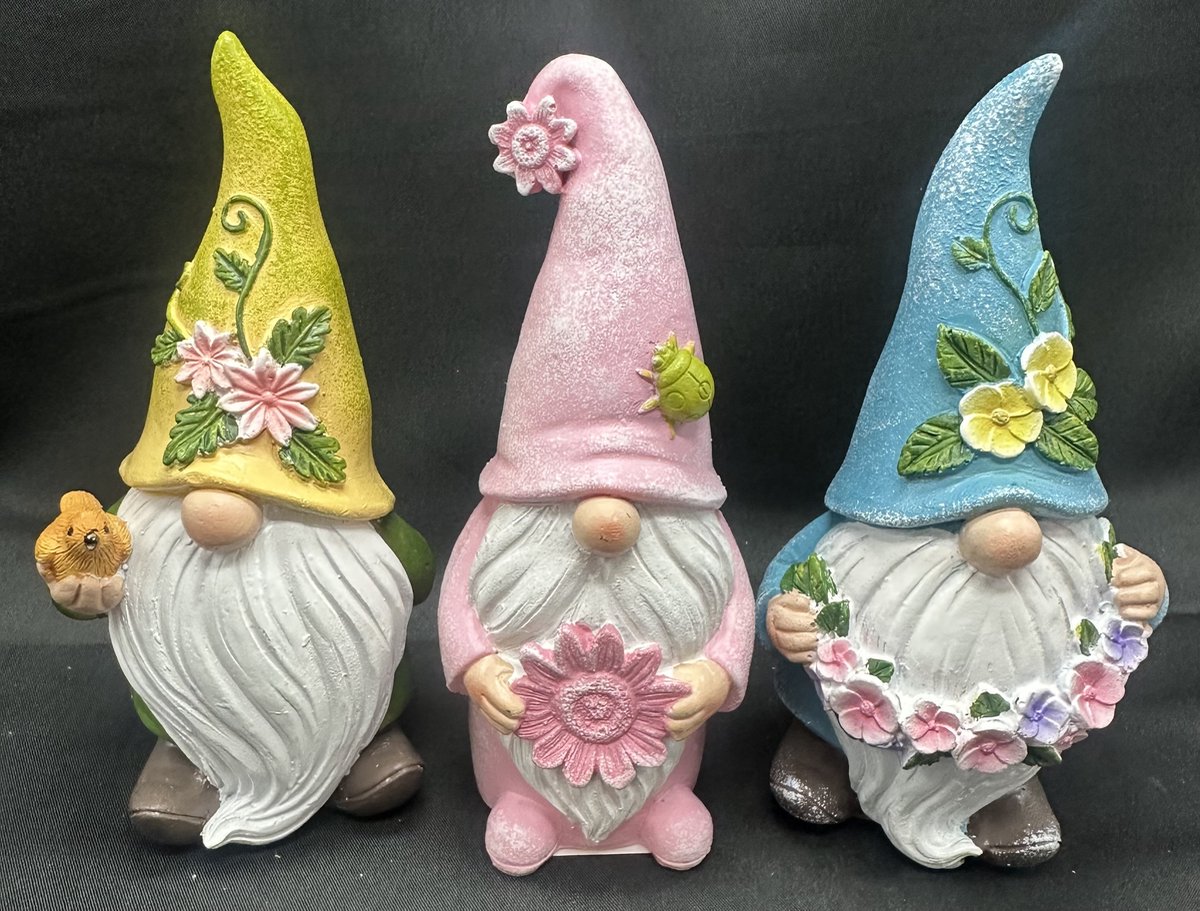 Decoratieve polyresin beeldjes ''Kabouters met bloemen "- Set van 3 stuks - meerkleurig+ roze - hoogte 14 x 6 x 5 cm - Woonaccessoires - Decoratieve beelden