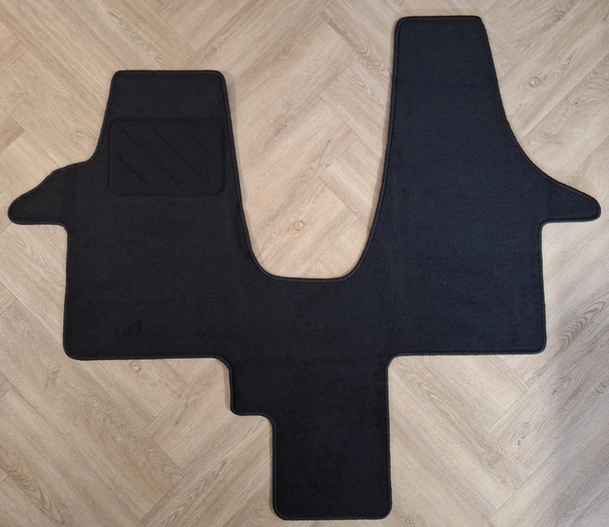 Cabinemat Volkswagen T5 en T6 campermat (Zwart) VW T5 of VW T6 Cabinemat op maat gemaakt