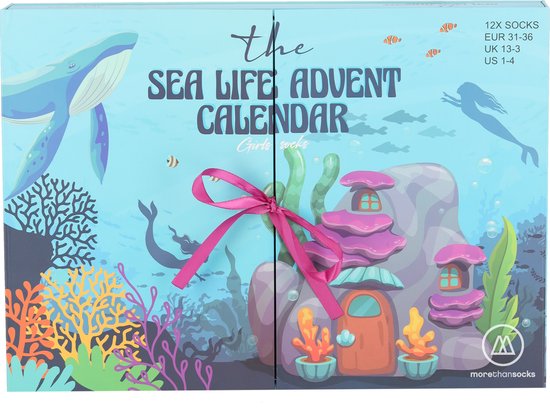 Calendrier de l'Avent fermé sur le thème du monde sous-marin, avec une baleine, une sirène, du corail.