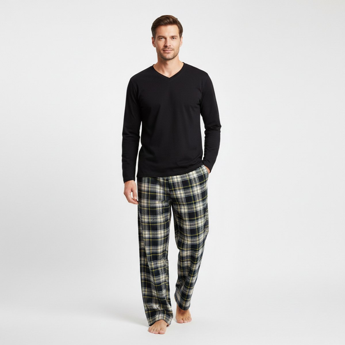 La V pyjamaset voor heren met geruite flanel broek met V hals top Zwart L