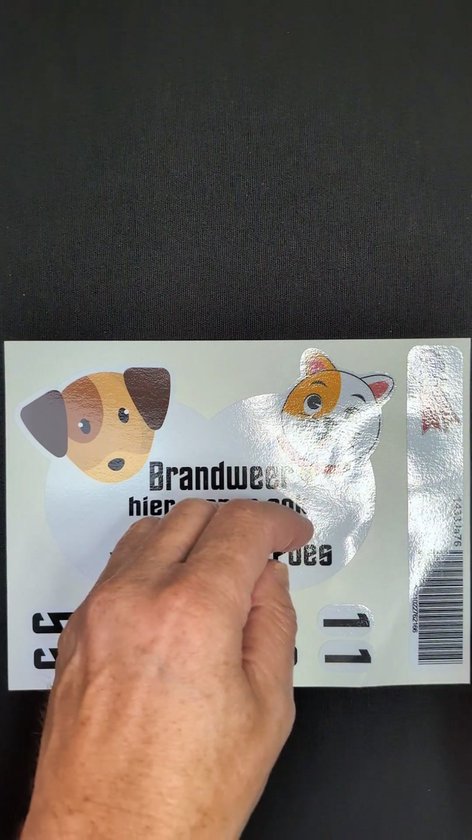 Autocollant Pompiers, chiens et chats présents ici