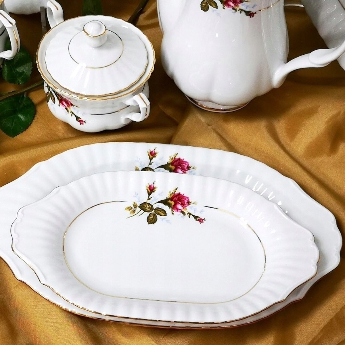 Malcer Porseleinen Ovale Sjaal 24 cm - Rozen Decoratie Iwona