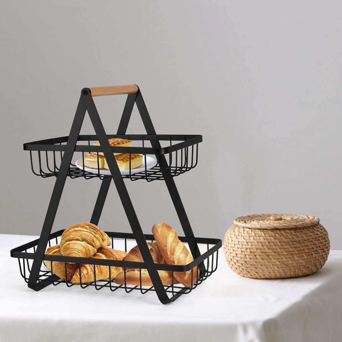 QTTVBTNA -2-Laagse Fruitschaal – Metalen Fruitmand met 2 Etages – Groente- en Snackmand – Stapelbare Keuken Organizer voor Fruit, Groenten en Snacks – Zwart