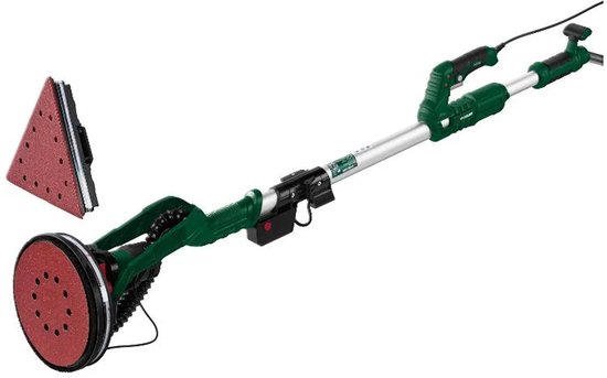 Groene en zilverkleurige wandschuurmachine met ronde en driehoekige schuurkoppen, en een man die hem bedient.