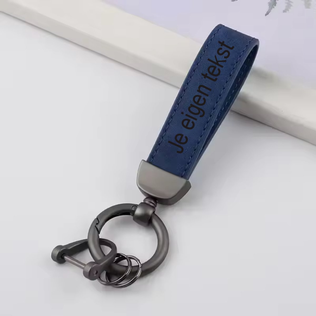 Sleutelhanger Blauw - Sjiek - Laser gegraveerd - Gepersonaliseerd