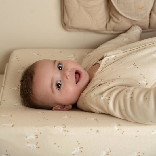 Aankleedkussenhoes - Beige - Newborn Naturals - Little Goose — afbeelding 4