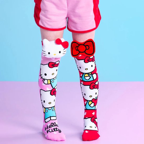 Roze en rode Hello Kitty kniekousen met 3D-kousen, strikken en 'Hello Kitty' opdruk.