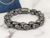 Mei's | Chained The Skulls armband | polsmaat 18 cm / armband mannen / schakelarmband mannen / Gothic sieraad / Gothic armband | Stainless Steel / 316L Roestvrij Staal / Chirurgisc