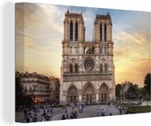Canvas Schilderij Notre-Dame in Parijs tijdens een schemering - 30x20 cm - Wanddecoratie