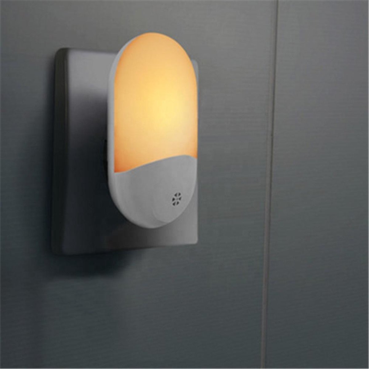 lumière LED Capteur Automatique Contrôle Veilleuse Chambre Lampe Murale 0.7W FR