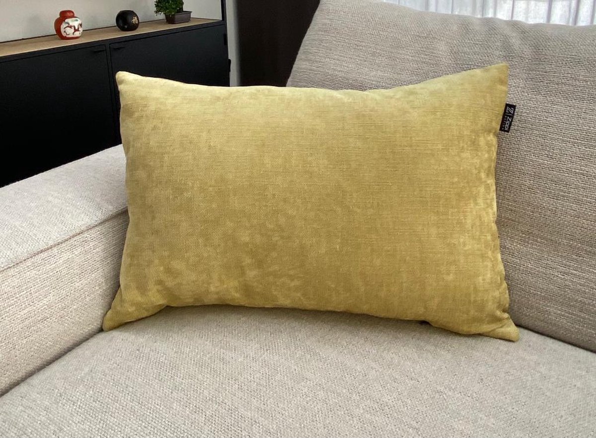 Zippi Design Fresh Mellow Yellow Sierkussen Luxe (veren vulling) 40 x 60 cm kleur geel