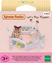 Sylvanian Families spelen in de babybox 4457