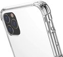 Coque transparente, détaillée sur le dos d'un iPhone 11 avec double appareil photo.