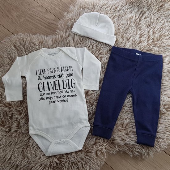 Baby cadeau geboorte meisje jongen set met tekst aanstaande