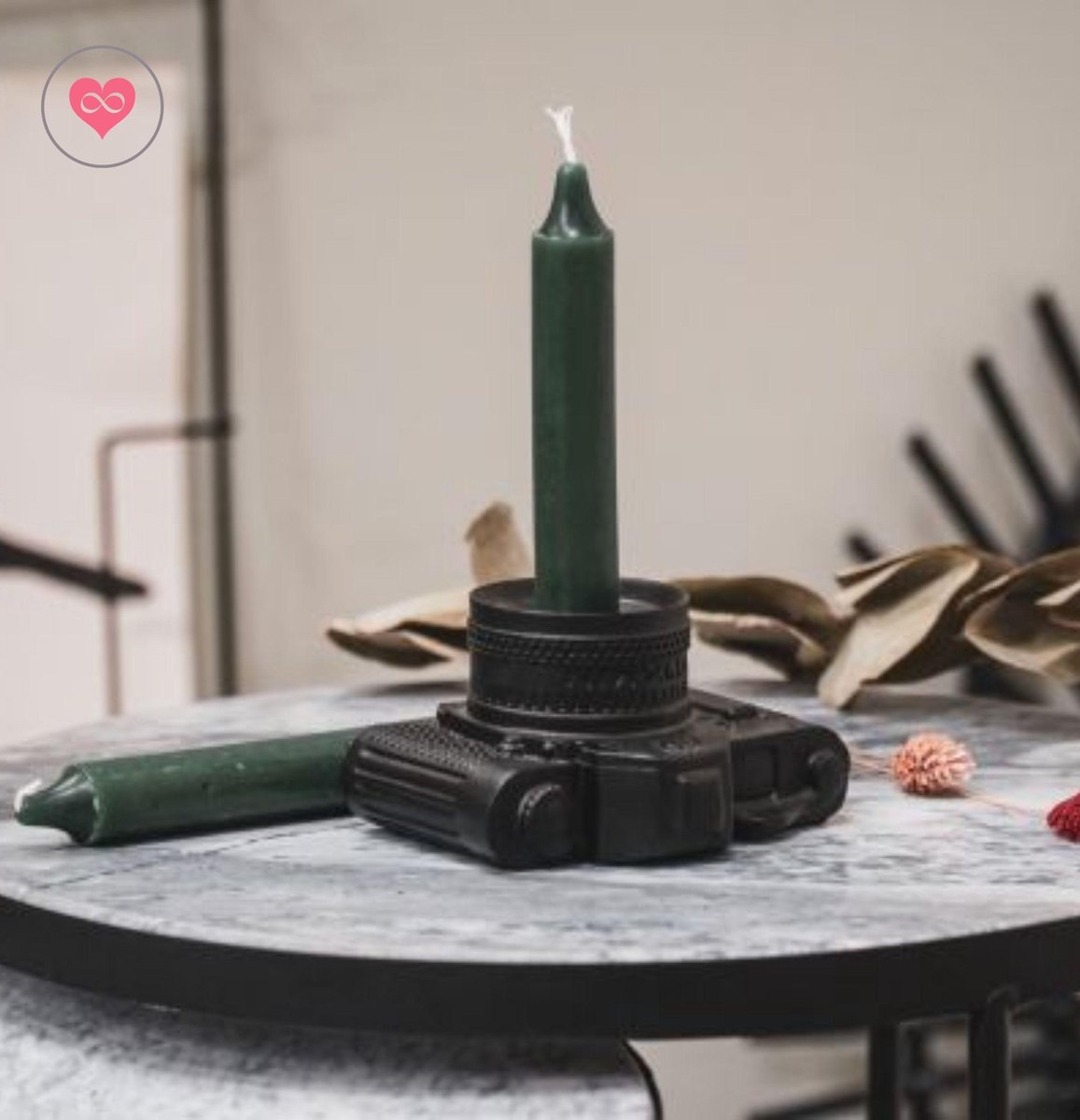 Luxe Kaarsen - Set van 6 stuks - Groen - Burn Baby Burn - Housevitamin - Dinerkaarsen - 2,3 x 14 cm — cadeau in Wonen & Interieur - foto 2