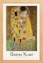 JUNIQE - Poster in houten lijst Klimt - The Kiss -40x60 /Geel