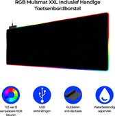 Gaming Muismat XXL Inclusief Toetsenbord Borstel En RGB LED Verlichting - Anti Slip - Gamesaccessoires -  80 x 30 cm