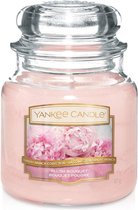Yankee Candle Blush Bouquet - Medium jar