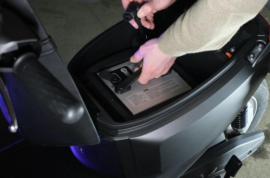 Velotia City - Elektrische Scooter - Lithium Batterij - 25 of 45 - Yadea |  bol.com