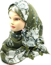 Mooie gebloemde hoofddoek, zachte hijab, sjaal.