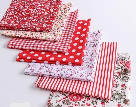 Pakket van 7 lapjes stof verschillende designs - rood -24 x 25 cm - quilt -... | bol.com