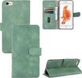 Voor iPhone 6 & 6s Effen kleur Huidgevoel magnetische gesp Horizontale flip kalftextuur PU lederen tas met houder & kaartsleuven & portemonnee (groen)