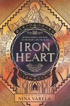 Boek cover Iron Heart van Nina Varela (Paperback)