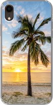 Geschikt voor iPhone XR hoesje - Strand - Palmboom - Zonsondergang - Siliconen Telefoonhoesje