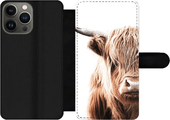 Bookcase pour iPhone 13 Pro Max Bookcase - Highlander écossais - Vache - Animaux - Avec compartiments - Étui portefeuille avec fermeture magnétique