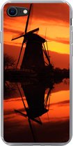 Geschikt voor iPhone SE 2020 hoesje - Molens tijdens zonsondergang - Siliconen Telefoonhoesje
