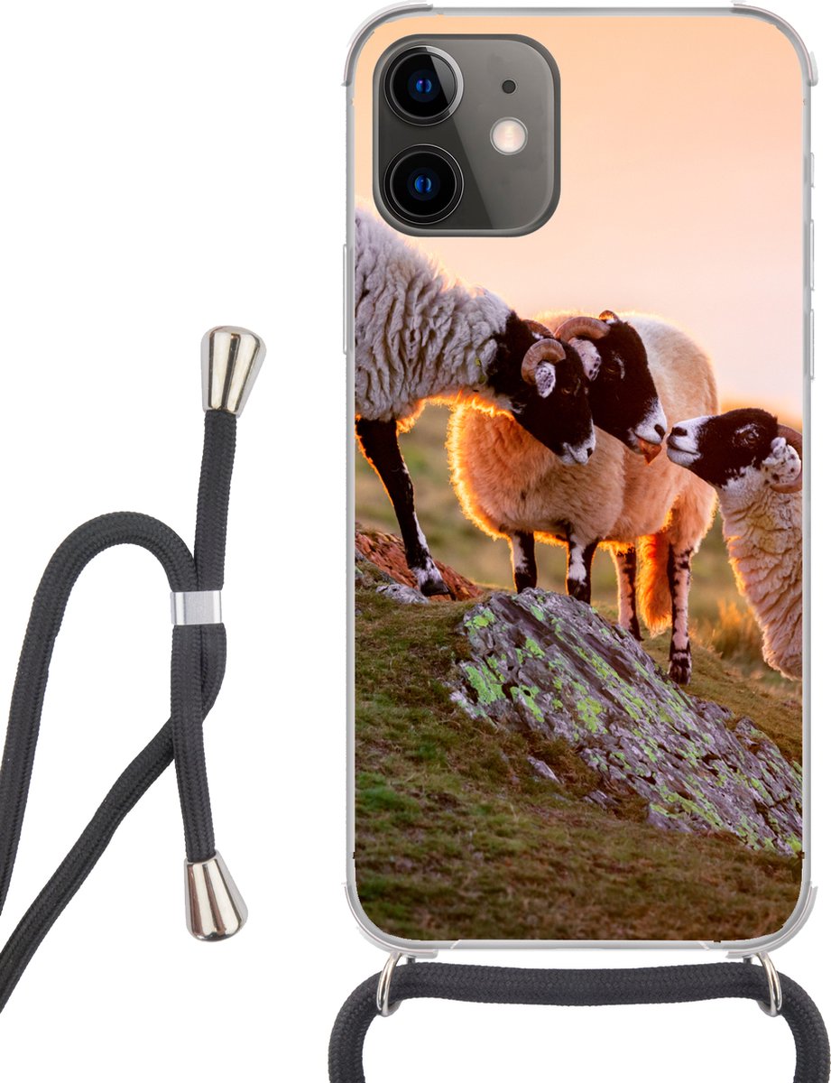 Telefoonhoesje Geschikt voor iPhone 12 Mini - Schapen - Dieren - Zonsondergang - Siliconen - Crossbody - Backcover met Koord - Telefoonhoesje met koord - Hoesje met touw Telefoonhoesje