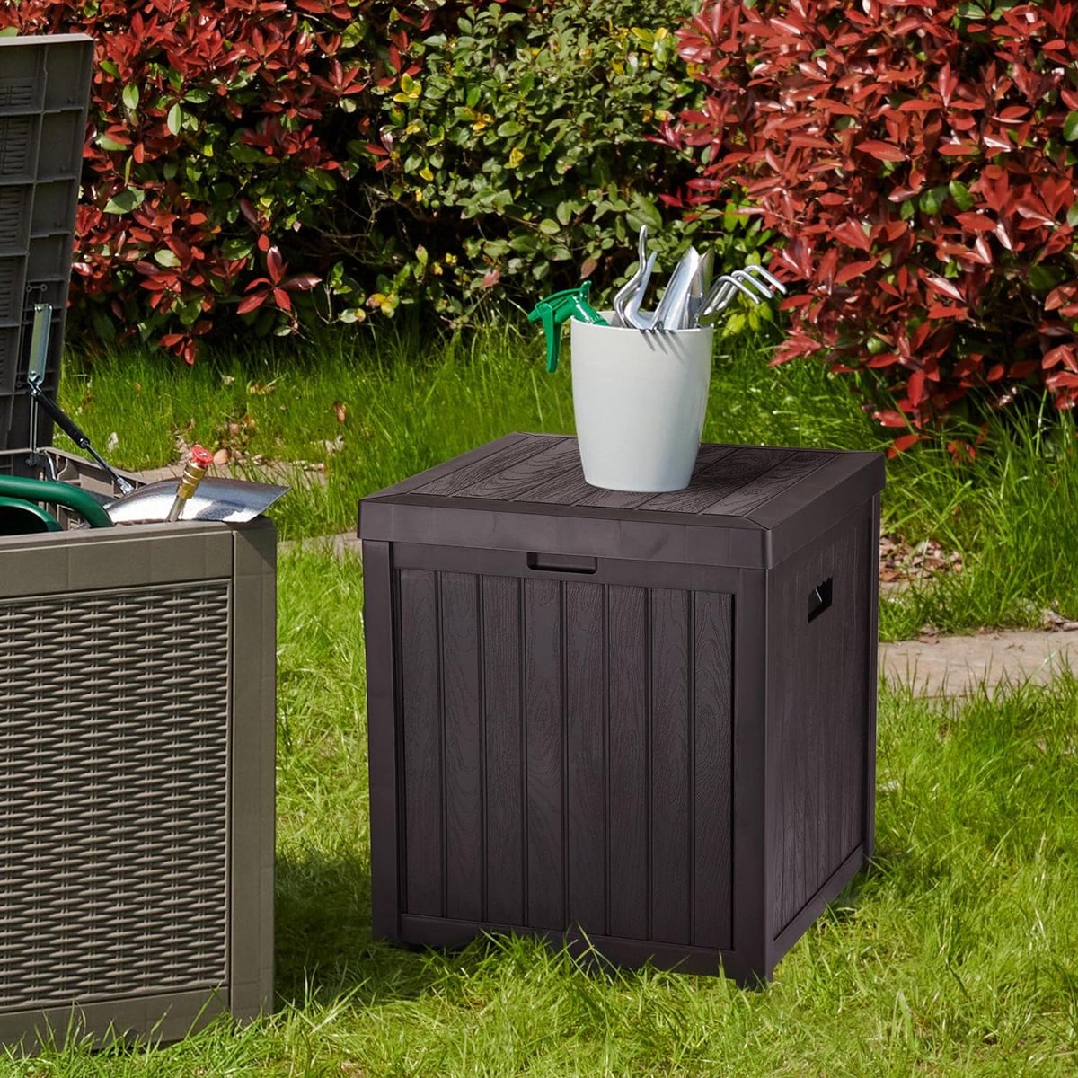 Bol.com Medium-deck box, opbergdoos voor terraskussen, levering voor zwembad, tuingereedschap, weerbestendig, bruin, met slot, v... aanbieding