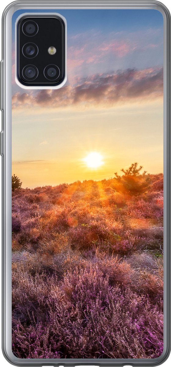 Telefoonhoesje Geschikt voor Samsung Galaxy A52 5G hoesje - Bloeiende heide tijdens zonsondergang in Nederland - Siliconen Telefoonhoesje Telefoonhoesje