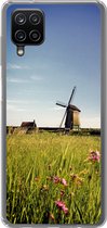 Geschikt voor Samsung Galaxy A12 hoesje - Een molen met bloemen - Siliconen Telefoonhoesje
