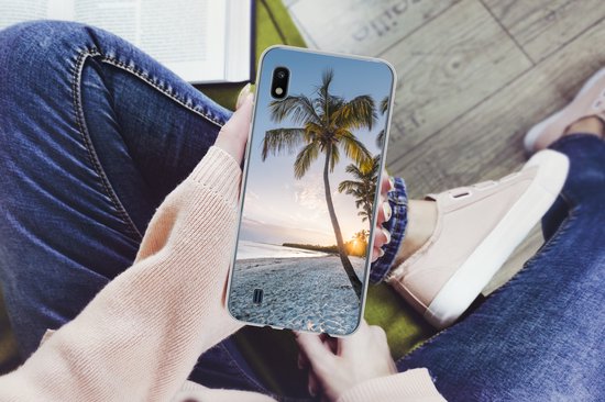 Telefoonhoesje Geschikt voor Samsung Galaxy A10 hoesje - Strand - Zonsondergang - Palmboom - Siliconen Telefoonhoesje Telefoonhoesje