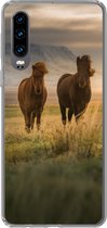 Geschikt voor Huawei P30 hoesje - Paarden - Lucht - Gras - Siliconen Telefoonhoesje