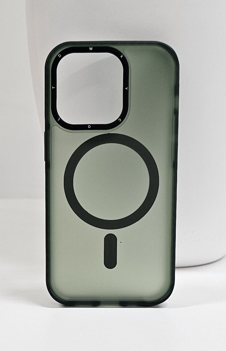 iPhone 15 Magsafe-Compatible Backcover - Groen met Lens Design