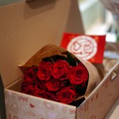 Rode Rozen | Romantisch cadeau | 10 stelen | ca. 50cm | Incl. Love verpakking