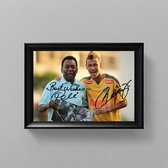 Pelé en Neymar Jr. Kunst - Gedrukte handtekening - 10 x 15 cm - In Klassiek Zwart Frame - Braziliaans Elftal - Football Legends - Voetbal - Santos