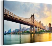 Wanddecoratie Metaal - Aluminium Schilderij Industrieel - New York - Queens - Manhattan - 120x80 cm - Dibond - Foto op aluminium - Industriële muurdecoratie - Voor de woonkamer/slaapkamer