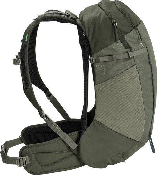 Groene outdoor rugzak met verstelbare banden en gewatteerde heupband.