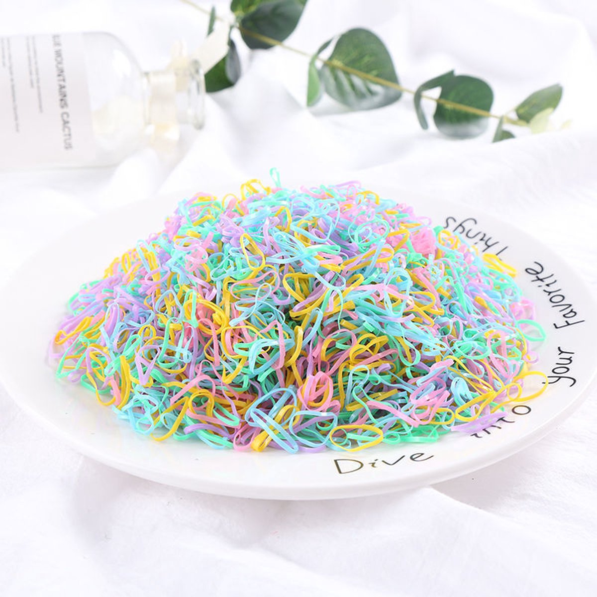 100 stuks Haarelastiekjes in verschillende kleuren - Wegwerp Kleurrijke Mini Haarbanden-Elastische Haarbanden Decoratieve -Haaraccessoires Set- Cadeau Voor Meisjes