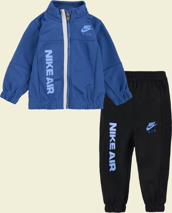 Nike trainingspak Nike babypakje 2 delig maat 24 maanden 86-92