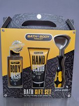 grappig geschenk voor mannen - leuk kado- body wash - hand scrub -fles opener - bath gift set - sandelhout - musk - vegan