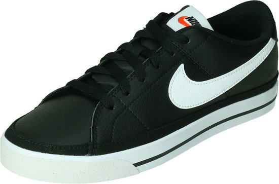Nike court legacy in de kleur zwart.