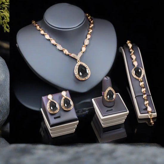 Volledige Dames Sieraden Set | Waterdruppel stijl | Verstelbaar | Halsketting met hanger | Armband | Ring | Oorbellen | Goudkleurig Zwart