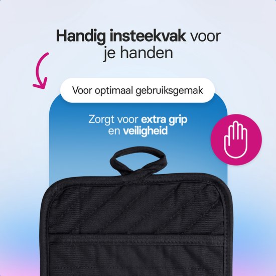 Zwarte pannenlap met een handige insteekzak voor optimale grip en veiligheid. Tekst: 'Handig insteekvak voor je handen', 'Voor optimaal gebruiksgemak', 'Zorgt voor extra grip en veiligheid'.